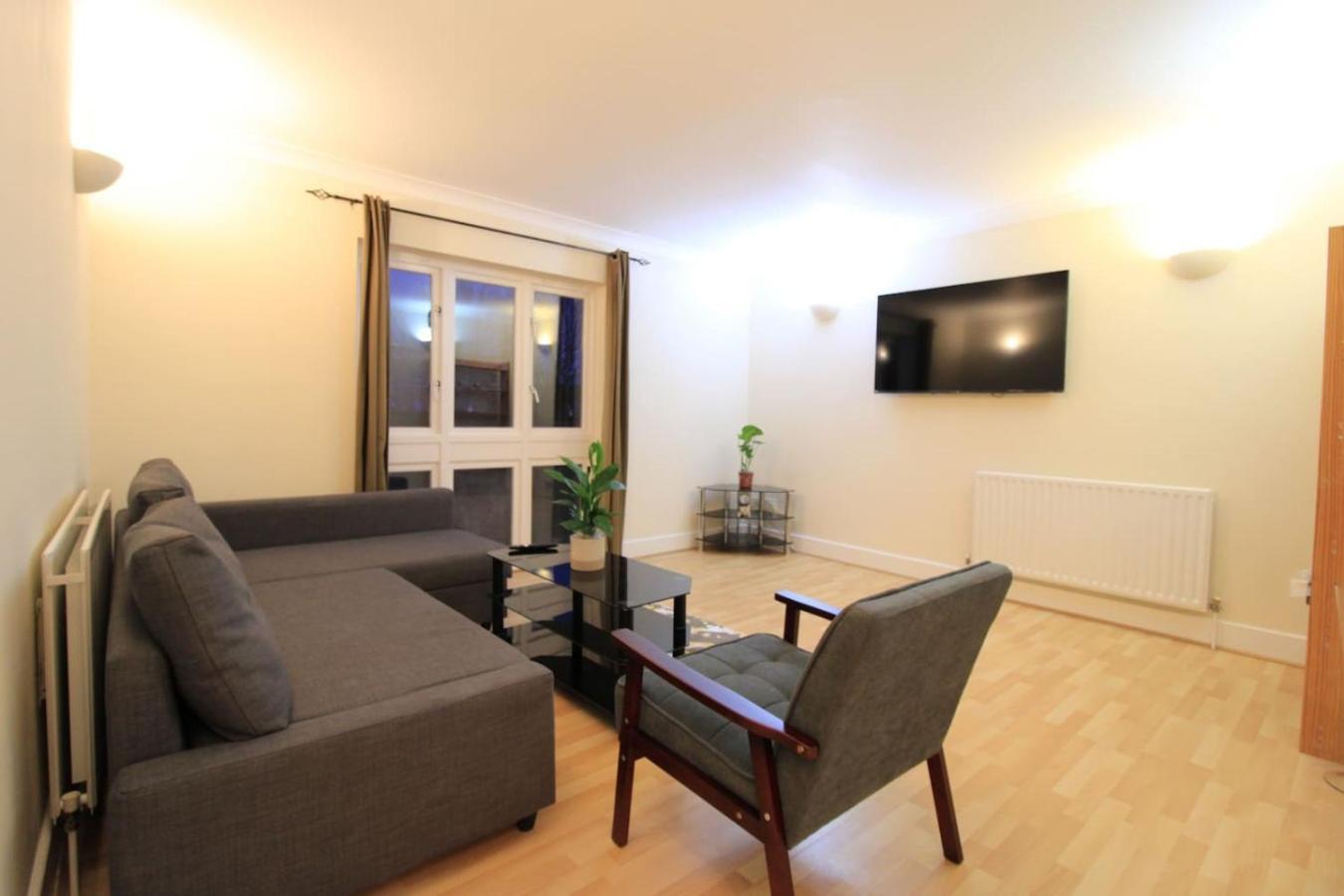 Апартаменты 1 Bed Of Whitechapel *